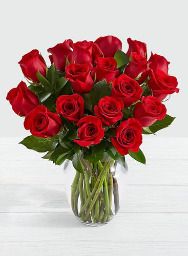 18, 24,36-Fresh Roses W/ Chocolates- 3 Sizes - Gift Baskets By Design SB, Inc.